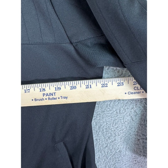 Adidas Black and White Performance Jacket - Picture 5 of 9